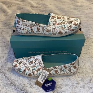 **BRAND NEW**TOMS Alpargata White Watercolor Sloth Print
